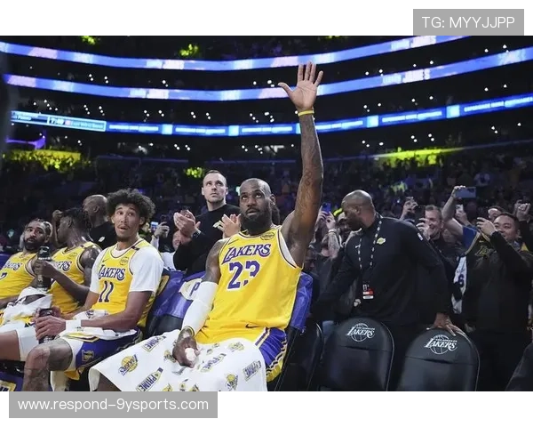 湖人关键胜利背后策略揭秘詹姆斯状态回暖助球队连胜